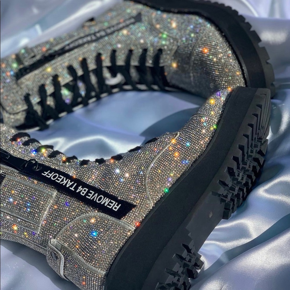 Poster Grl Billionaire Bling Boots